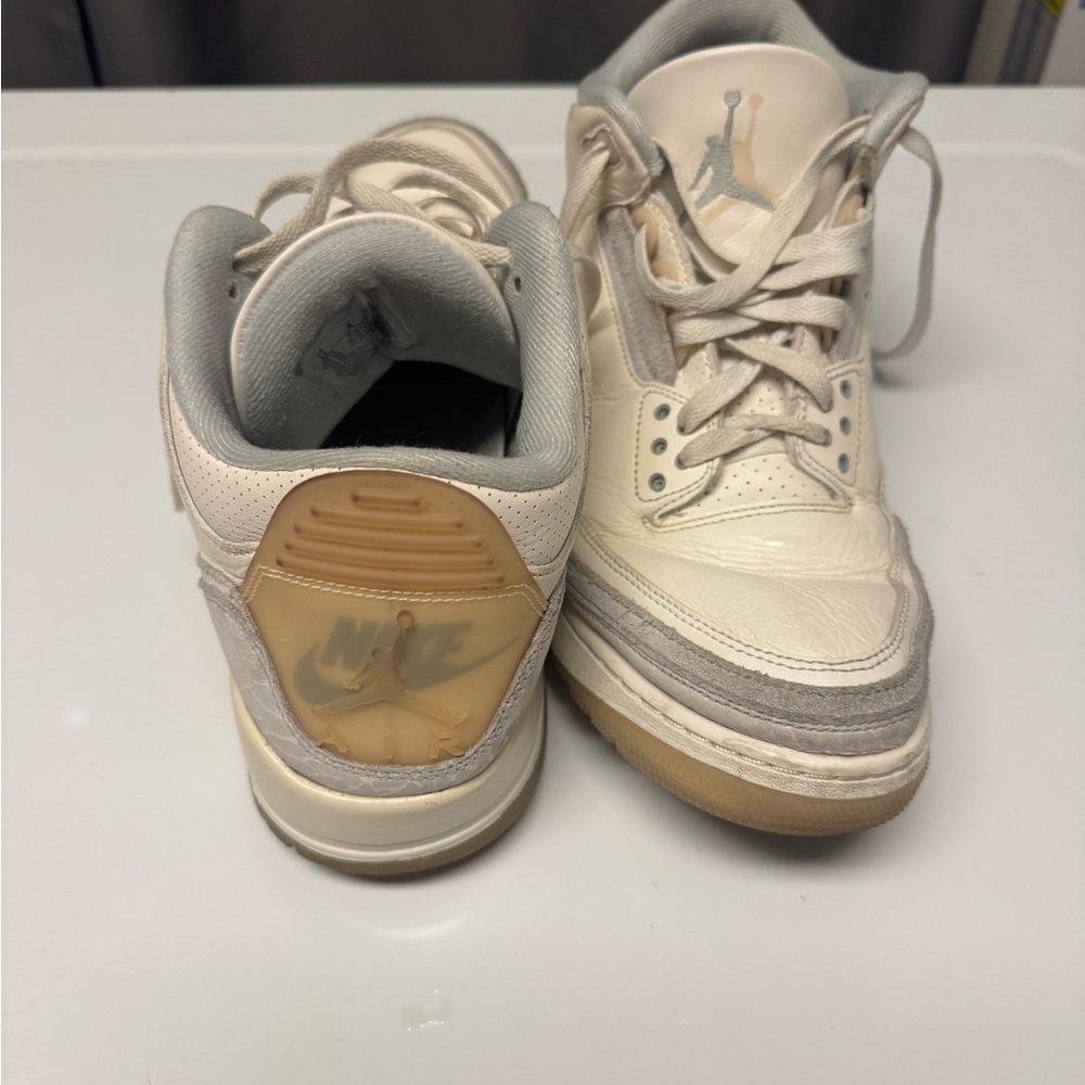 Jordan Athletic Shoes in Cream and Gray